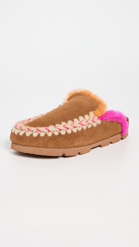 MOU Suede Closed Toe Mule MU.FW4310005A