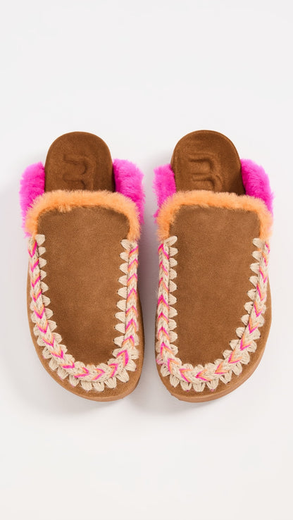 MOU Suede Closed Toe Mule MU.FW4310005A